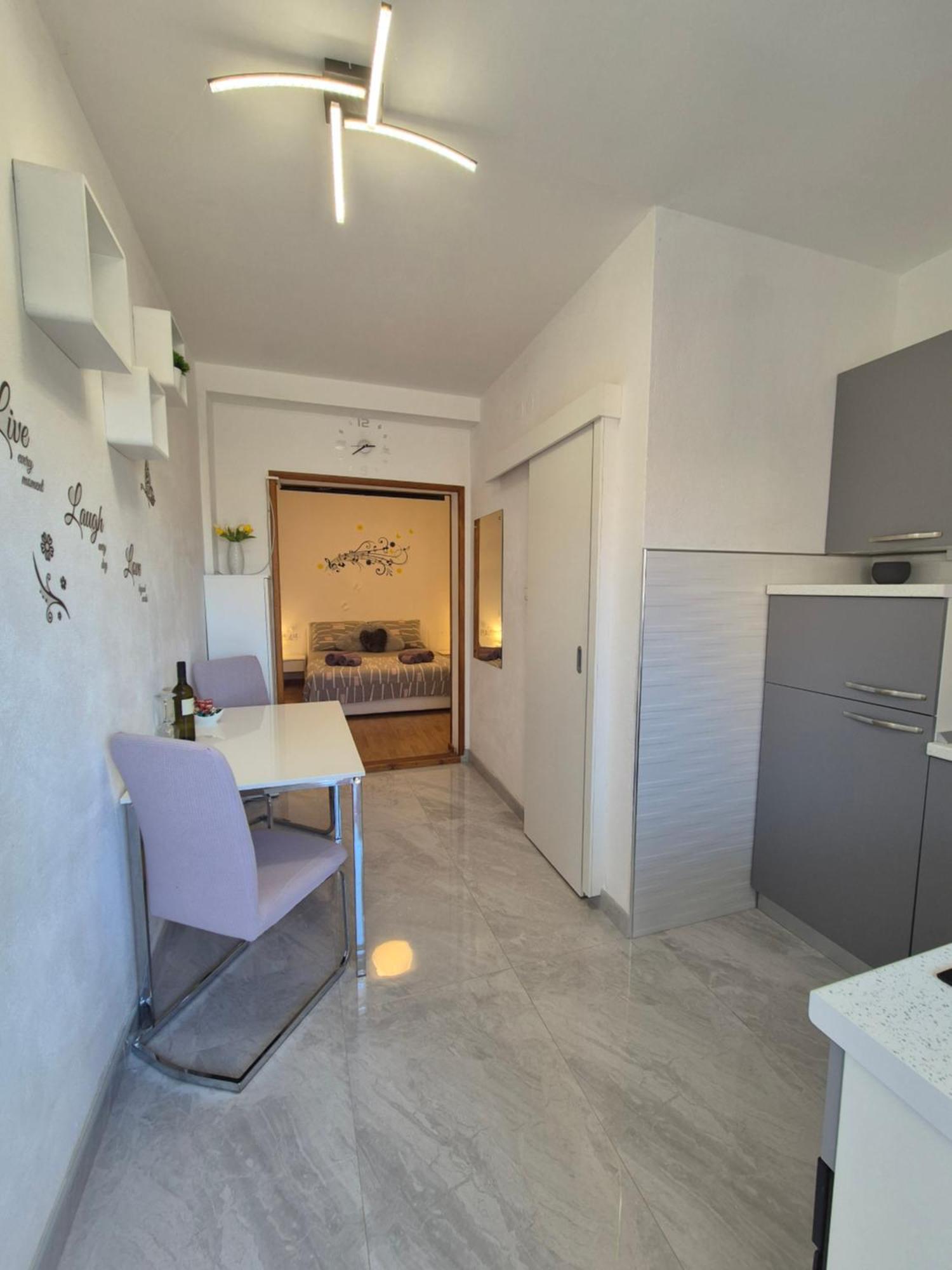 Apartment Karla Komiža Buitenkant foto